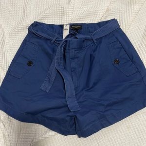 Decembr Sale-Buy 1 Get 2 FREE-NWOT- Banana Republic - 12 .  Chino Short